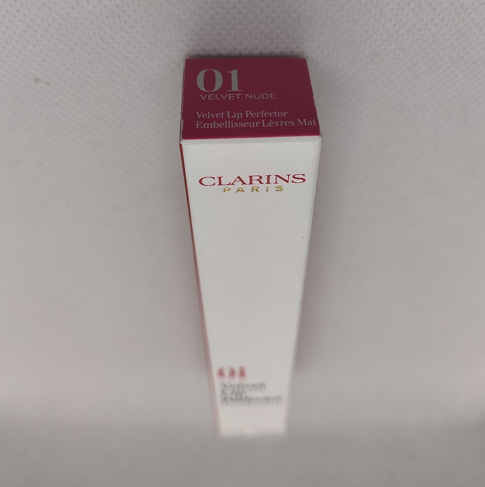 Clarins Velvet Lip Perfector 01 Velvet Nude